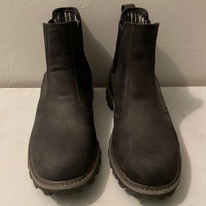 The original muck, boot company, men’s waterproof Chelsea boots size 9.5 NWOT